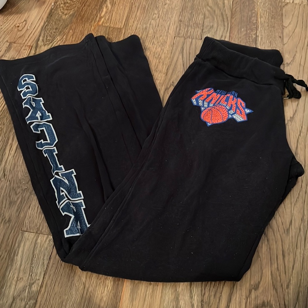 New York Knicks Black Graphic Joggers